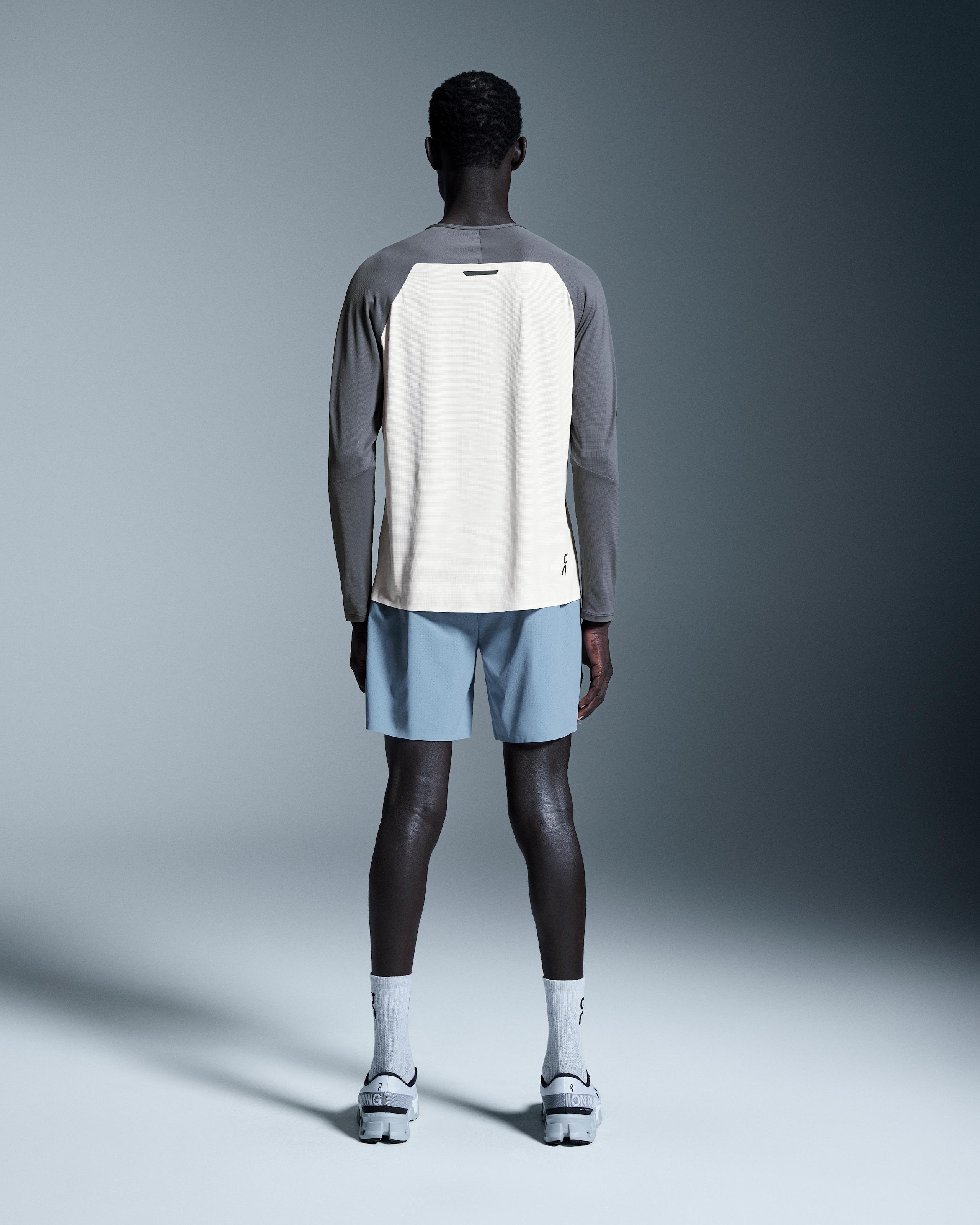 Шорты мужские On 7" Performance Shorts, цвет серо-голубой (Chambray) — фото 2