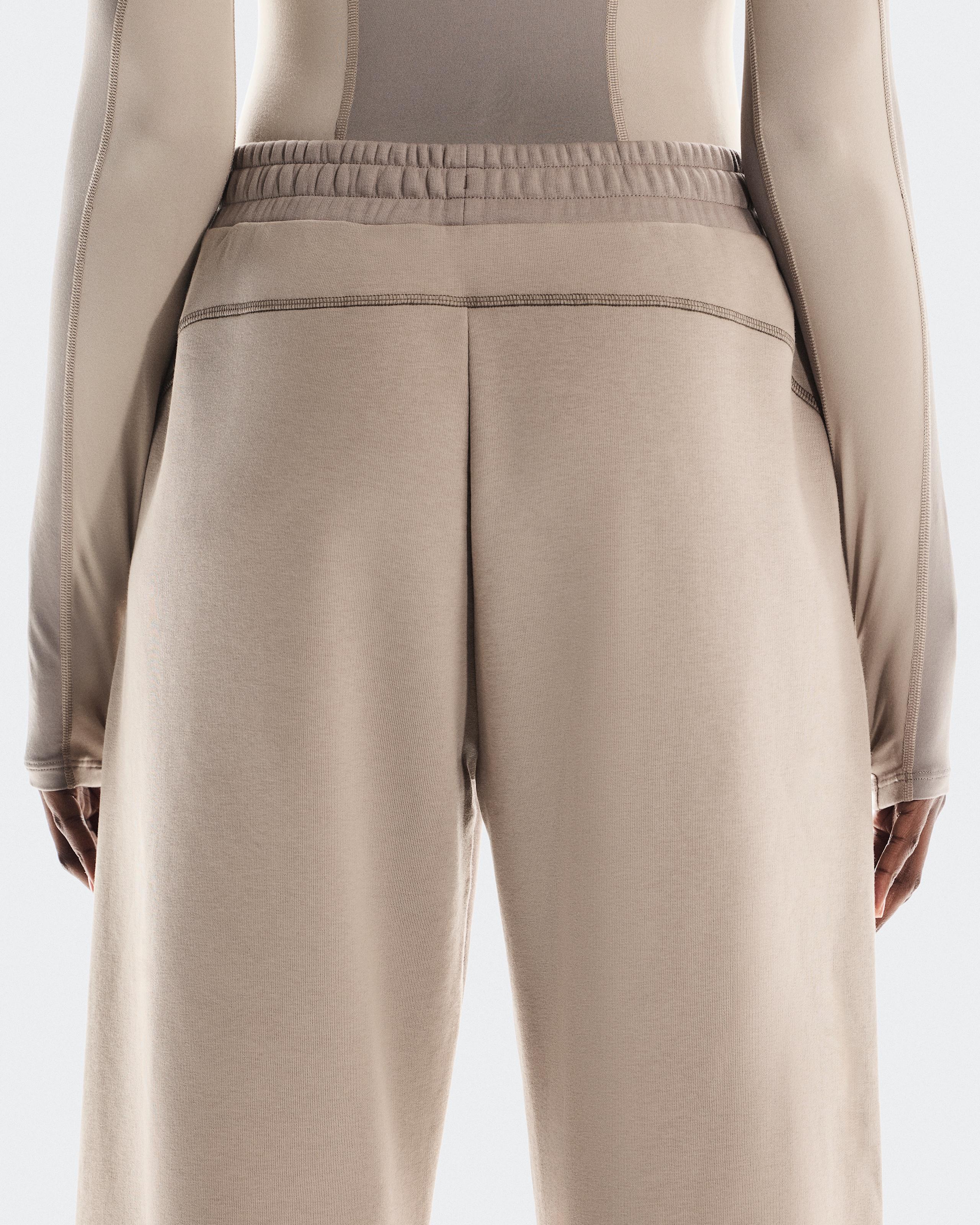 Женские брюки On Club Loose Pants FKA, Cinder / Desert — фото 5