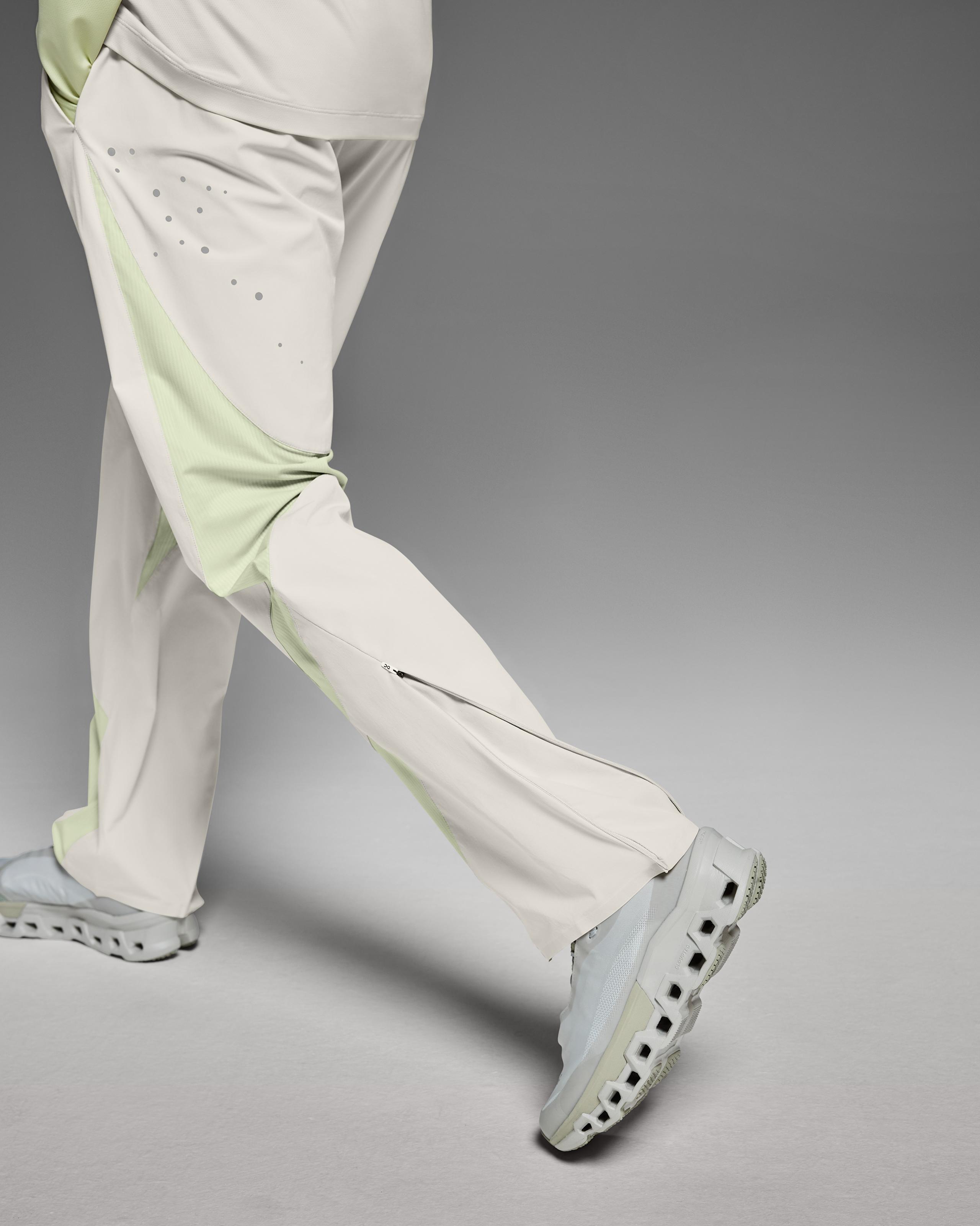 Брюки для бега On x POST ARCHIVE FACTION, Moondust / Chalk — фото 3