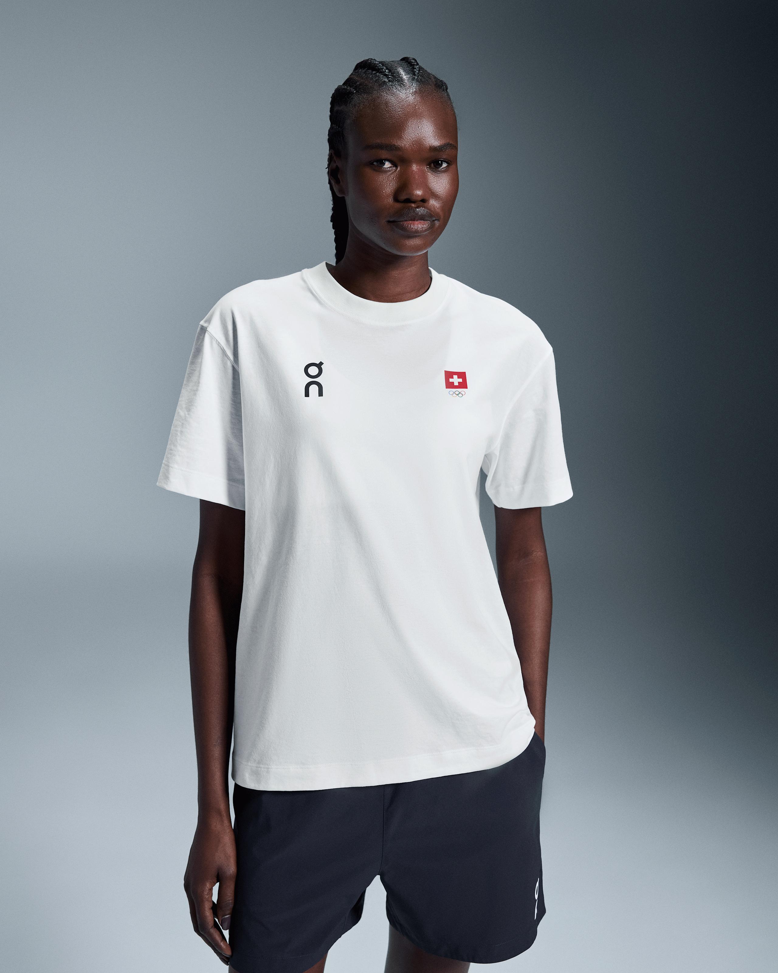 Женская футболка On Swiss Olympic Club-T, Undyed-White — фото 3