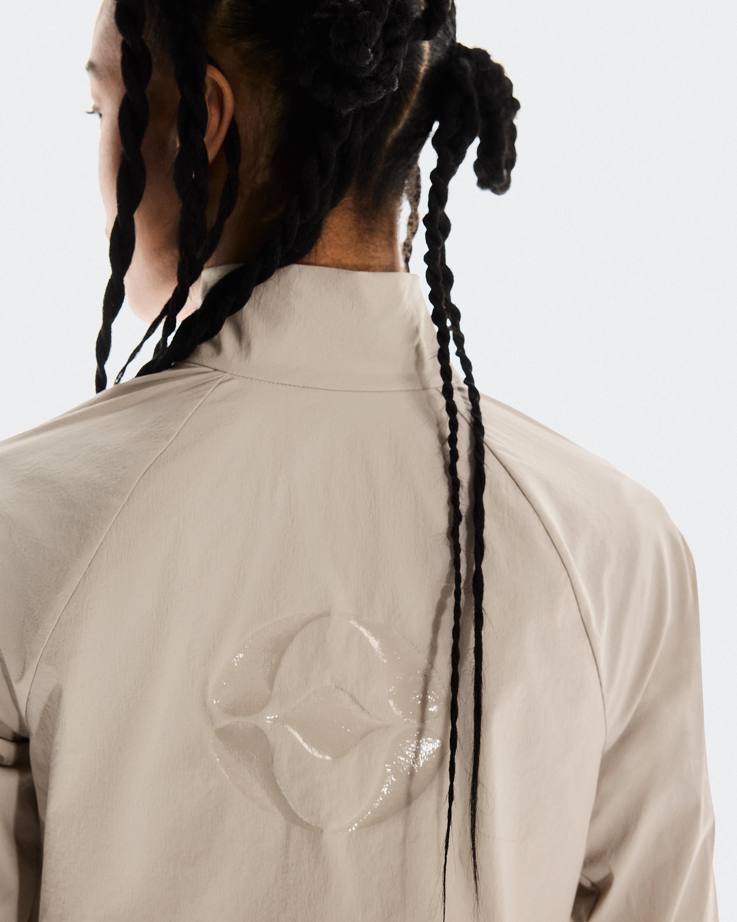Женская куртка On Track Jacket FKA, Desert — фото 4