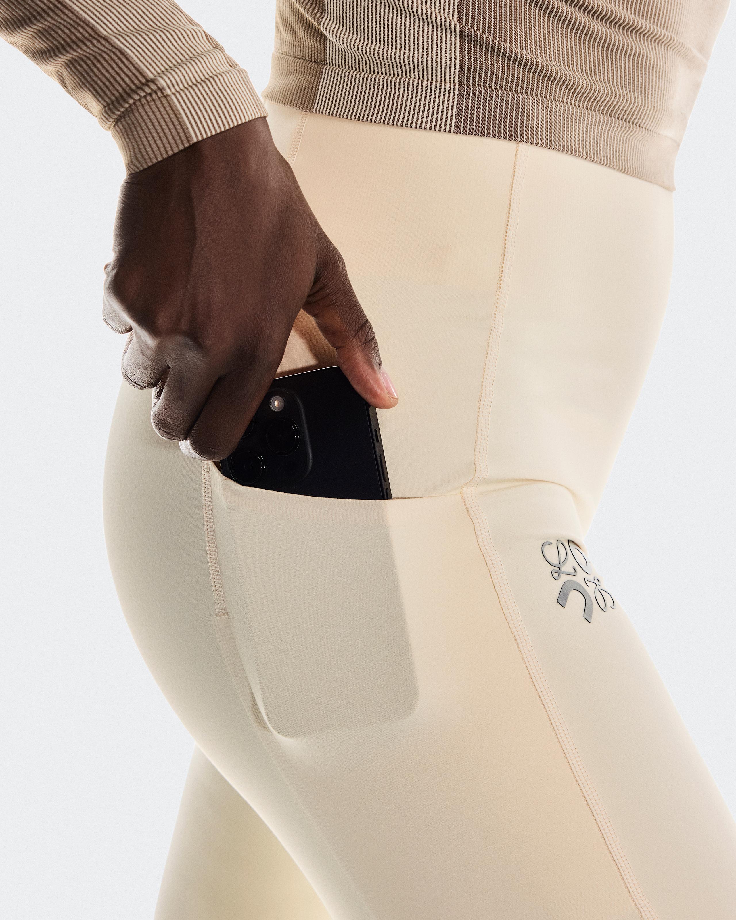 Женские брюки On Soft Bootleg Pants LOEWE, Ivory — фото 6