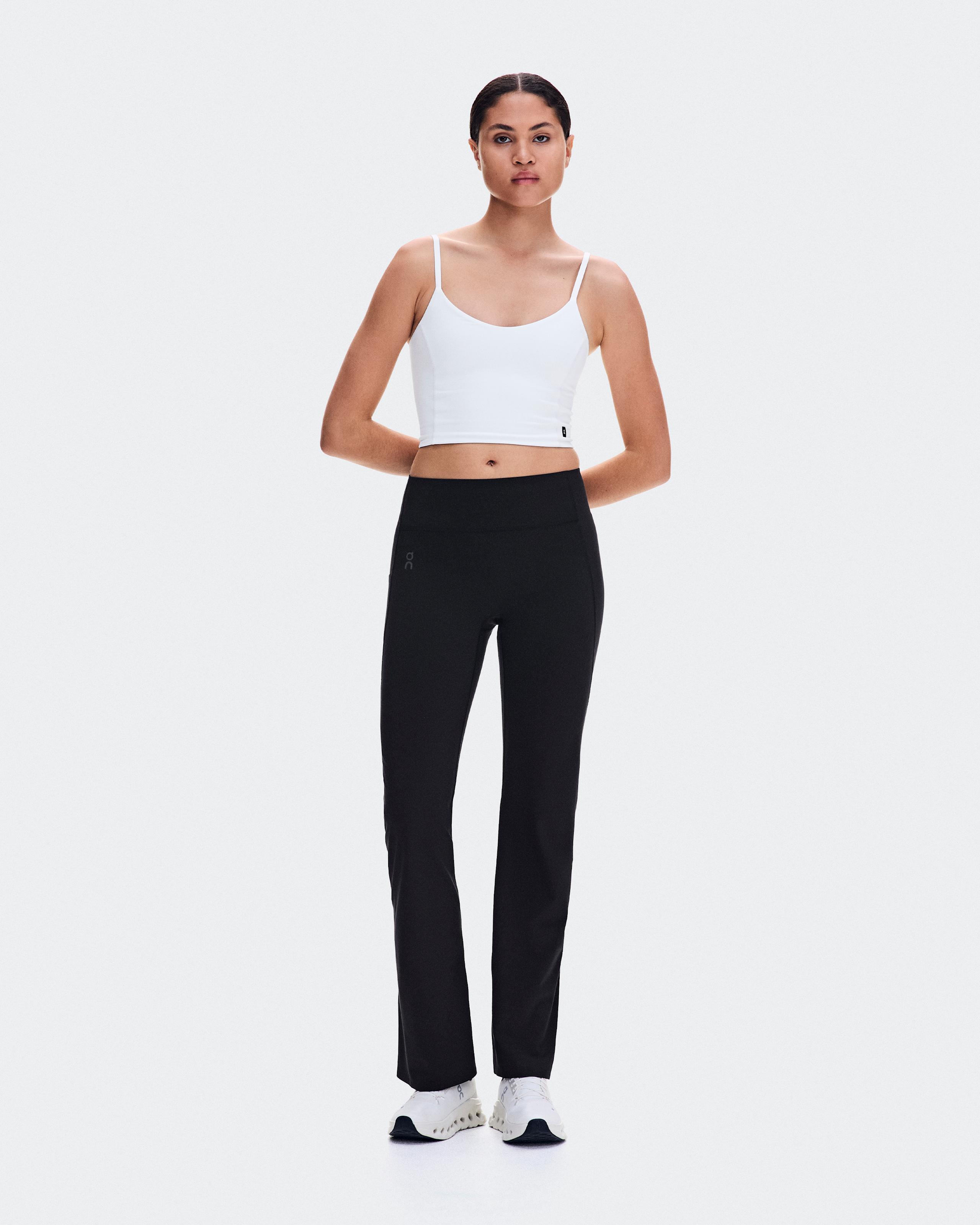 Studio Crop White