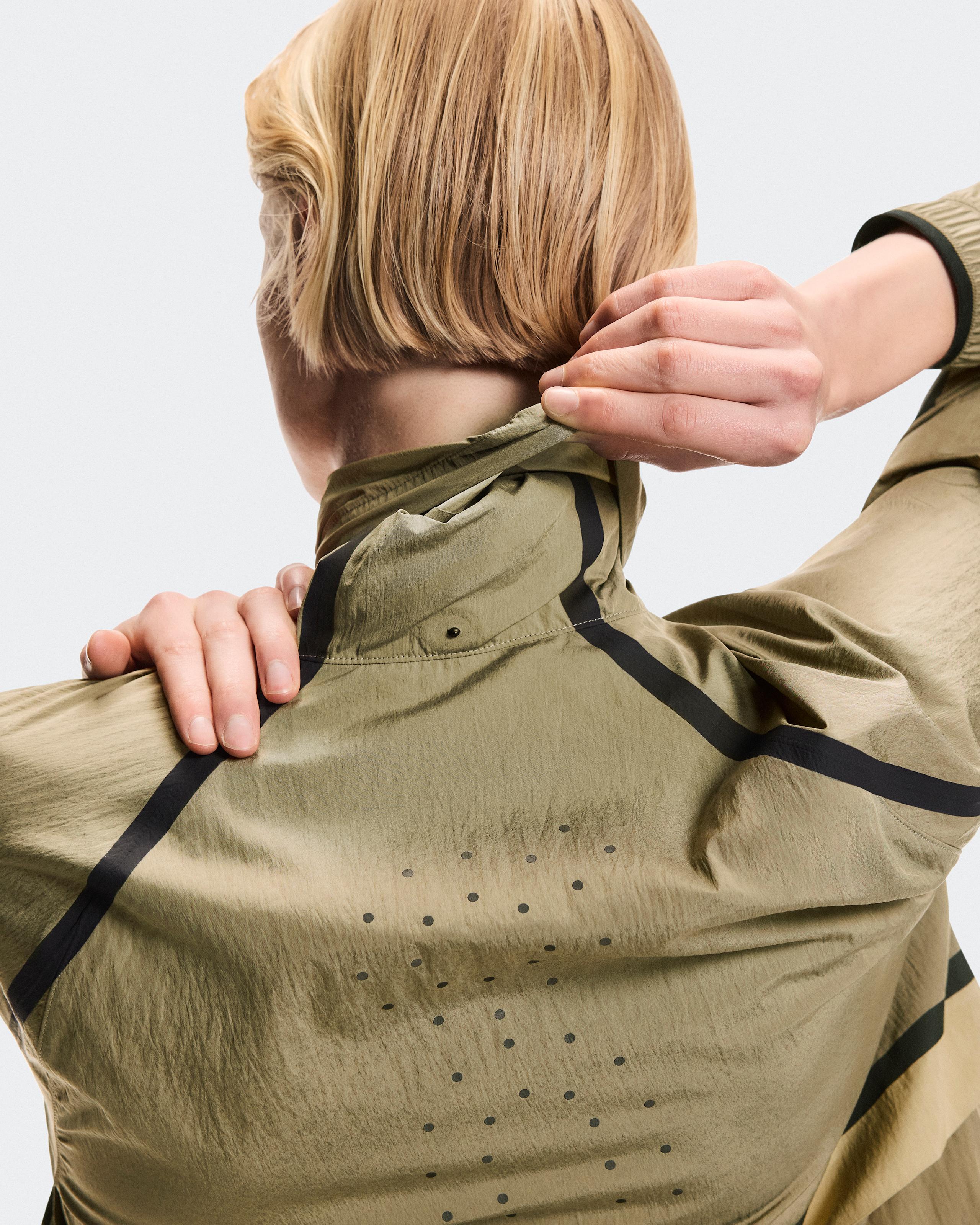 Женская куртка On Performance Volt Jacket, Safari — фото 9