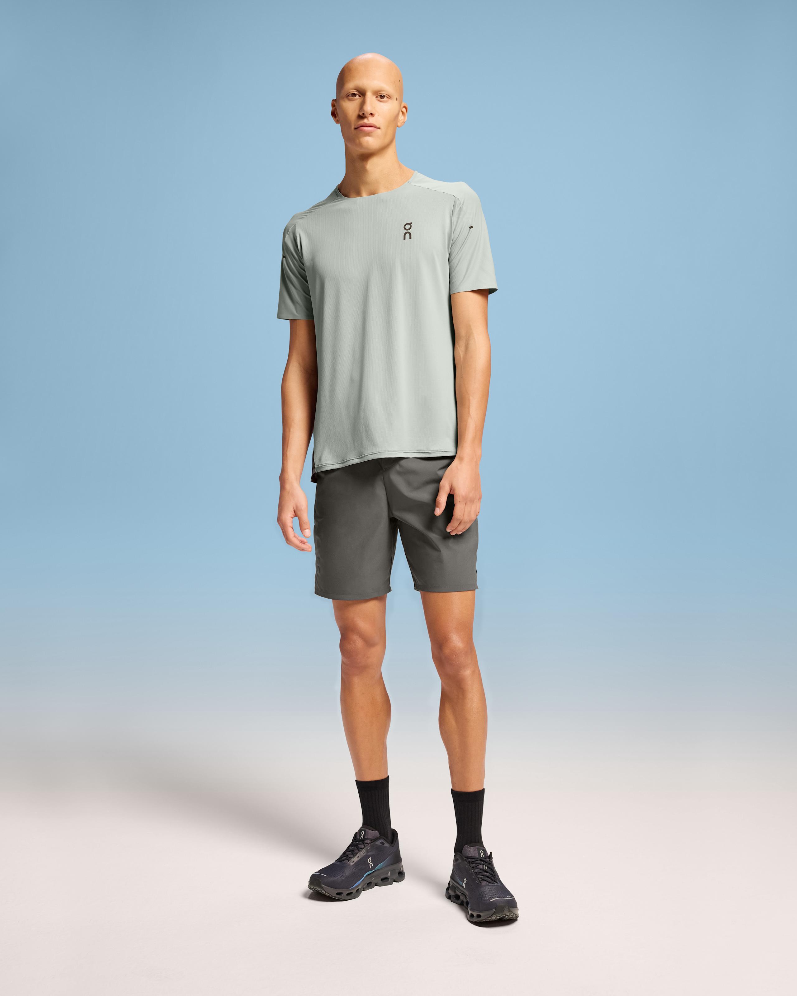 Performance Hybrid Short Shadow