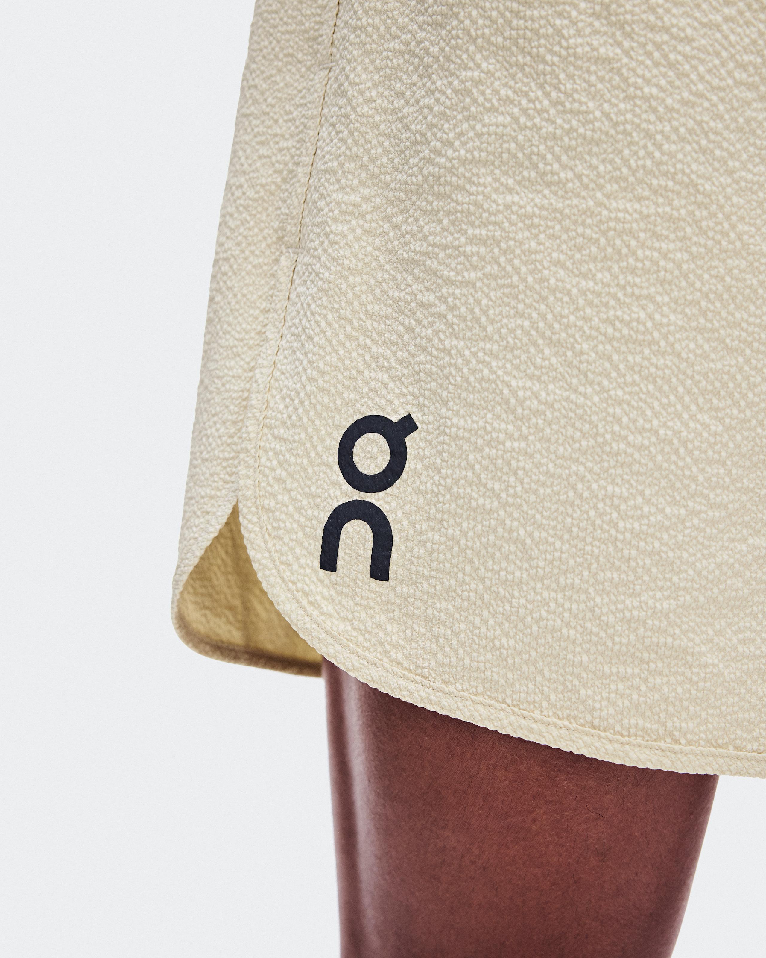 Мужские шорты On Performance Volt Shorts Hare — фото 4