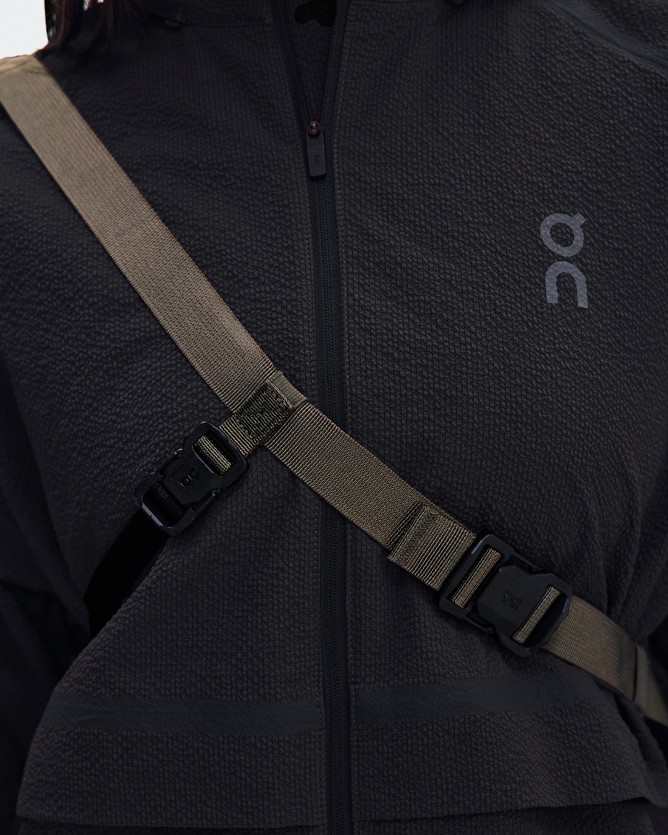 Сумка On Sling Pack 9L, оливковая с чёрным — фото 8