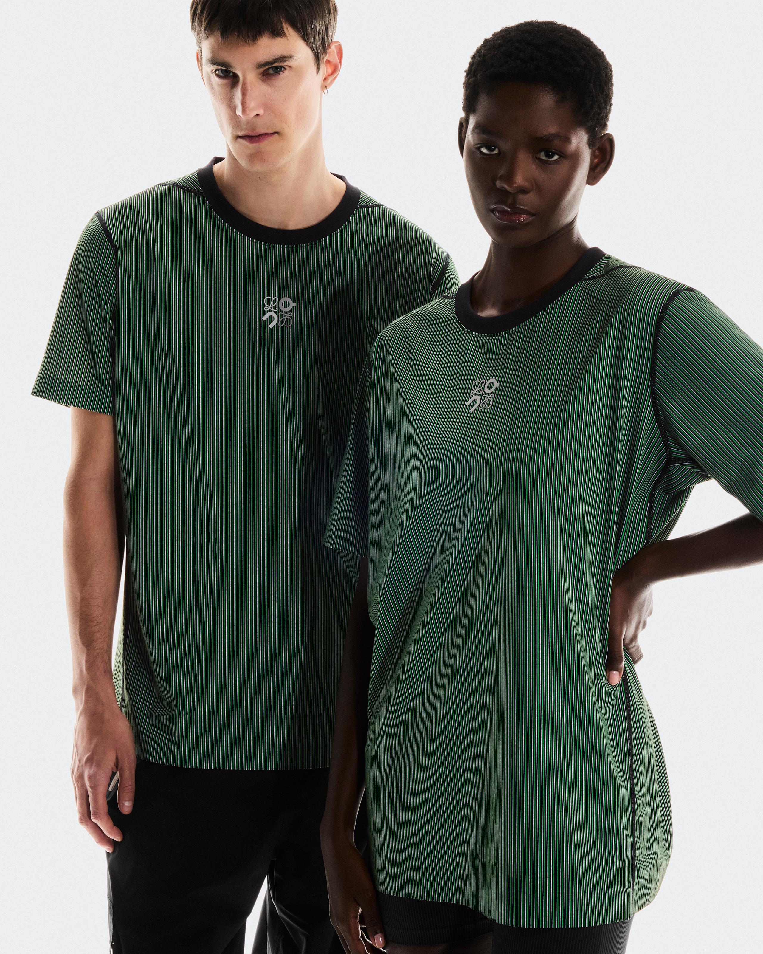 Футболка унисекс On Active T-Shirt LOEWE, цвет зелёный с чёрным (Green / Black) — фото 3