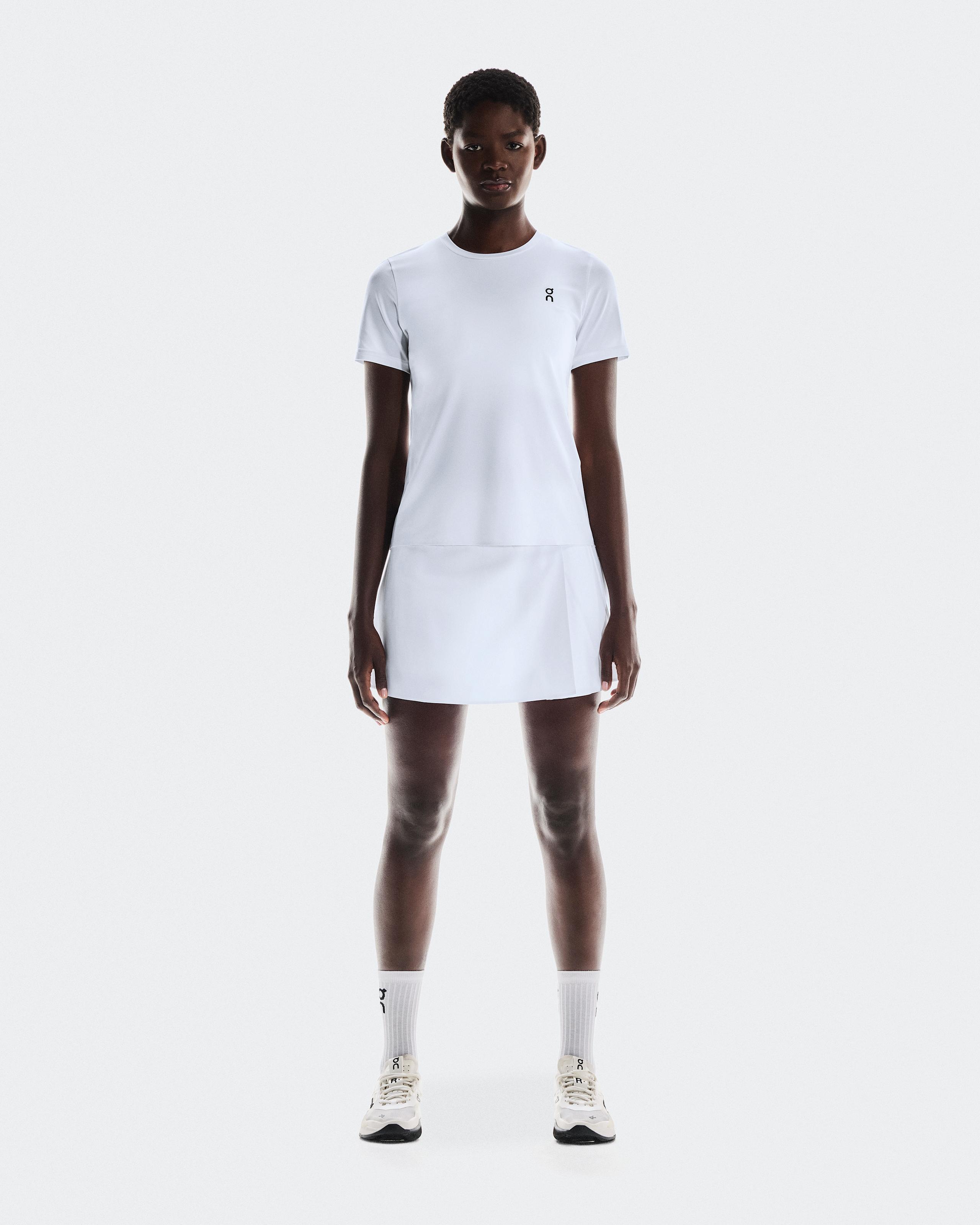 Court-T All White