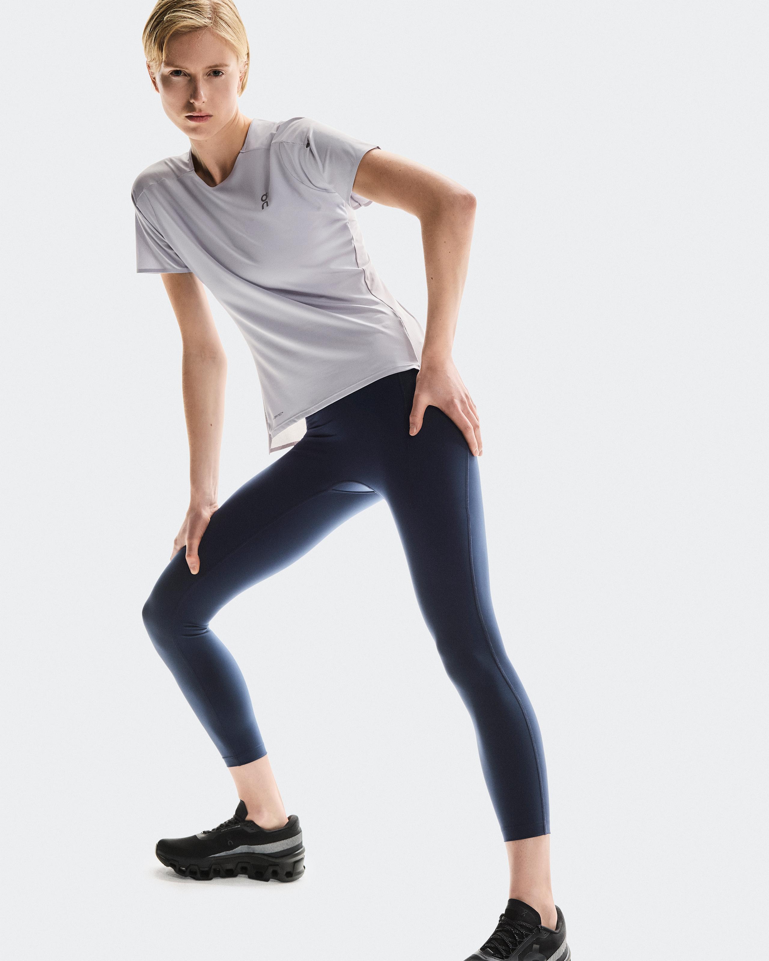 Женские тайтсы On Performance Tights 7/8, Navy — фото 3