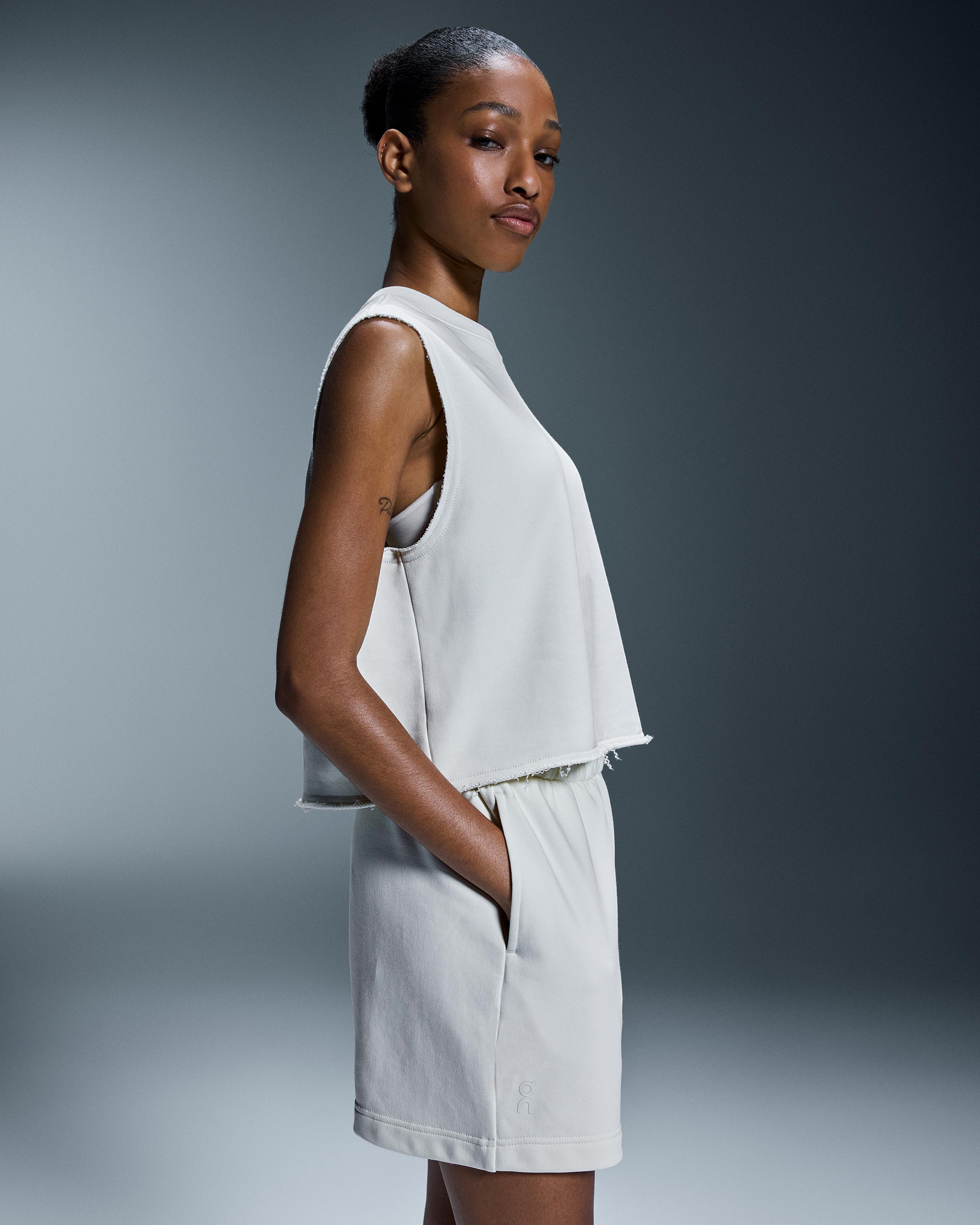 Женские шорты On Open Club Shorts, White — фото 3
