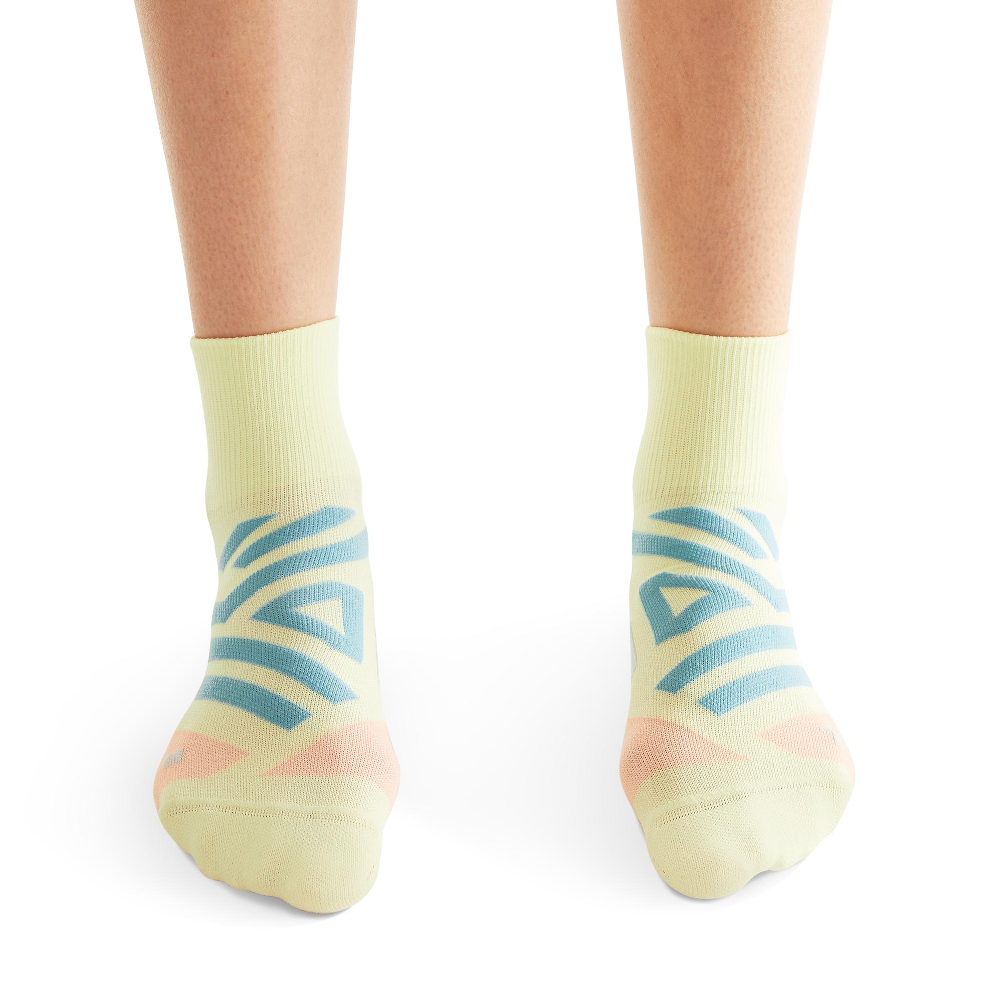 Женские носки Performance Mid Sock, соломенно-розовые (Hay / Rose) — фото 2