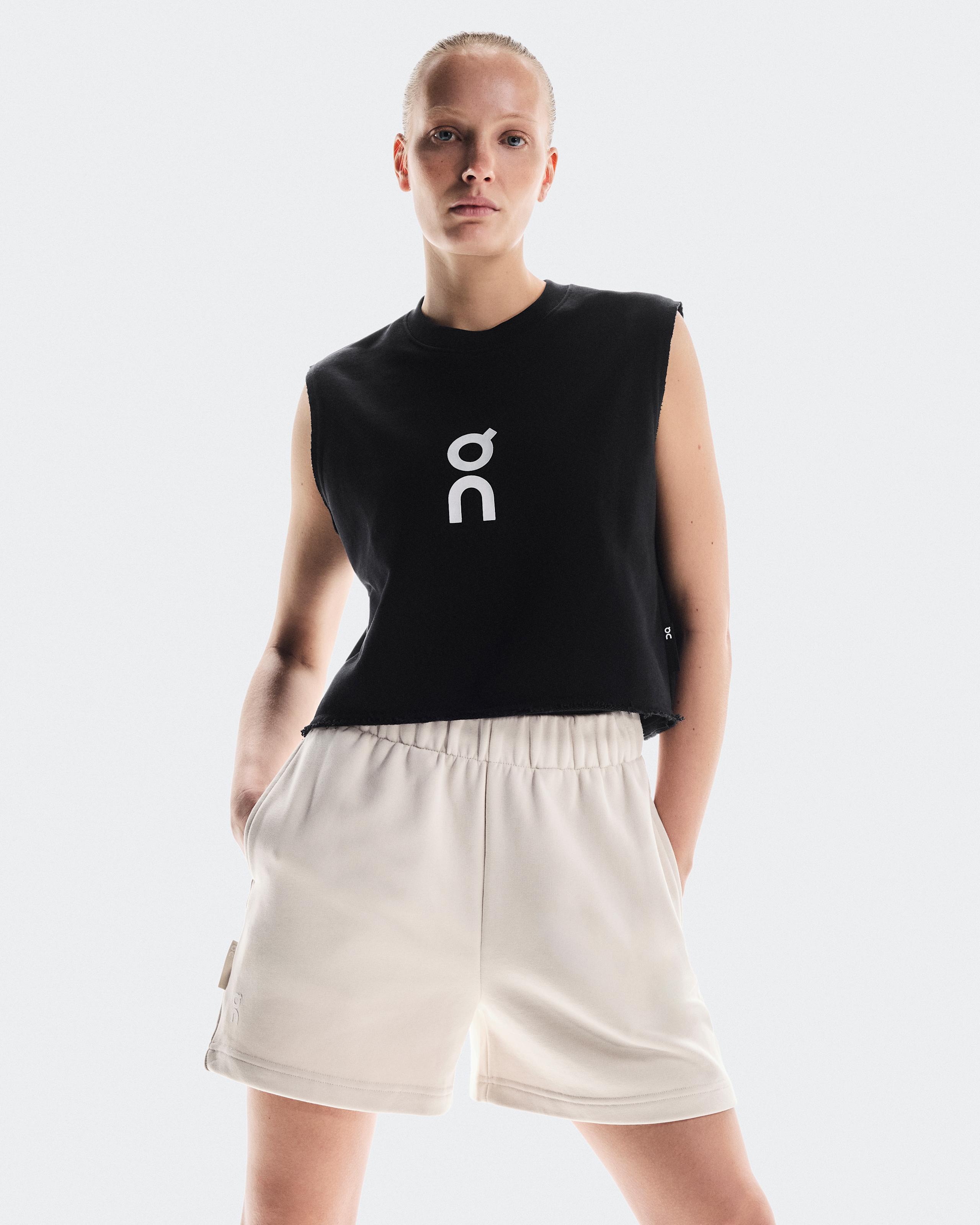 Женские шорты On Club Shorts, Silver — фото 6