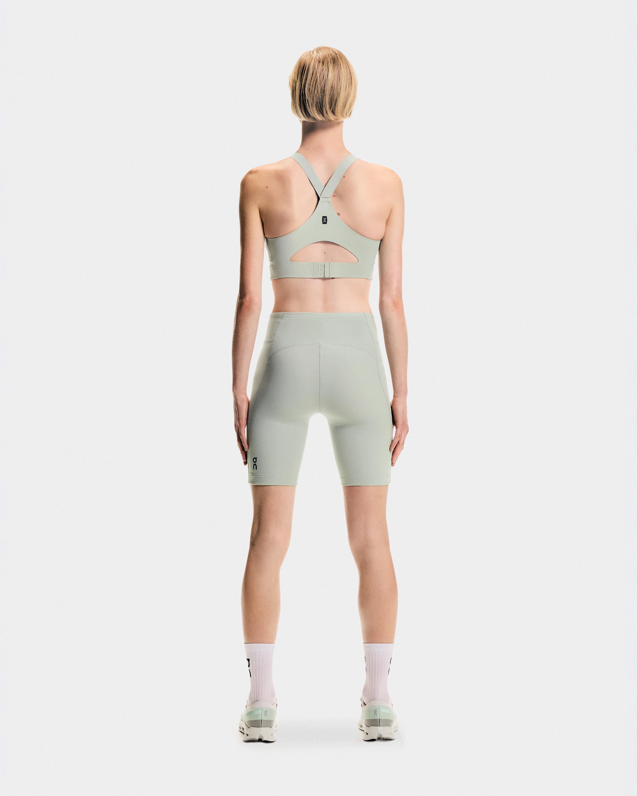 Тайтсы-шорты женские On 8" Performance Tights, цвет оловянный серый (Tin) — фото 2