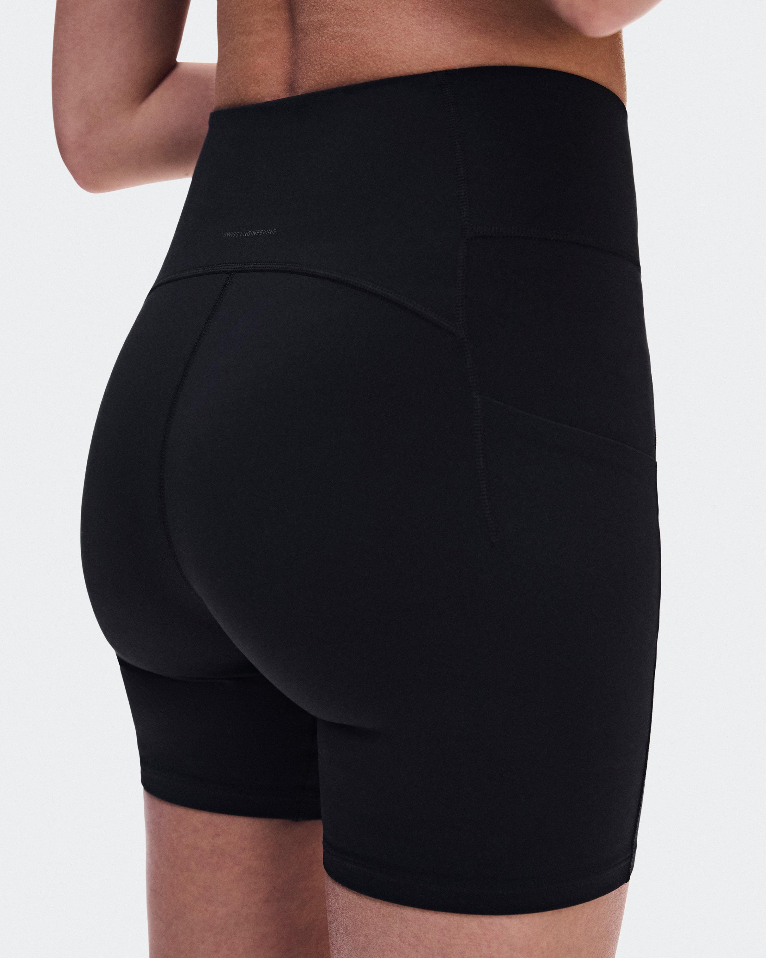 Женские короткие леггинсы Studio Leggings Short 6" (чёрный) — фото 8