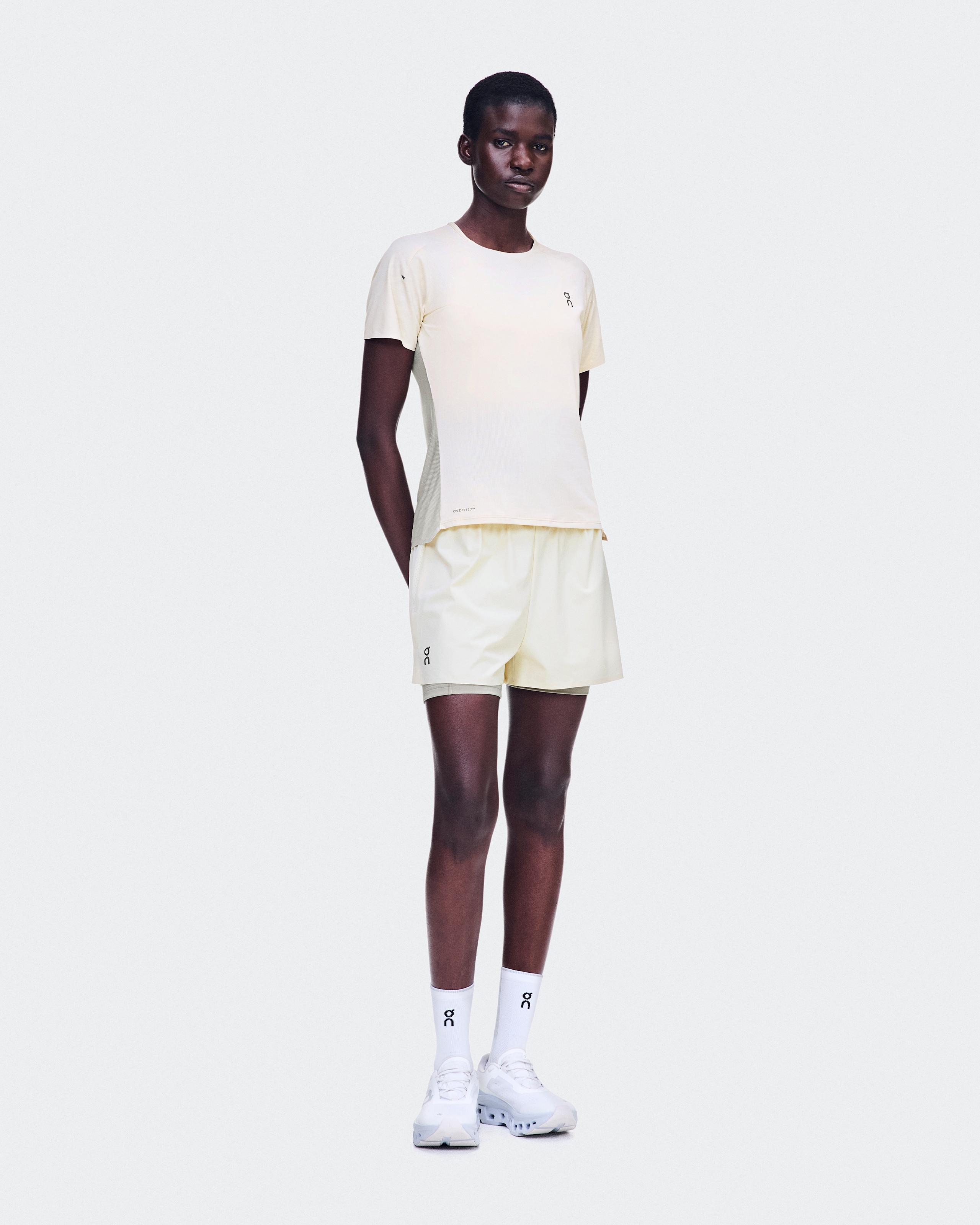 Performance-T Hare | Brume