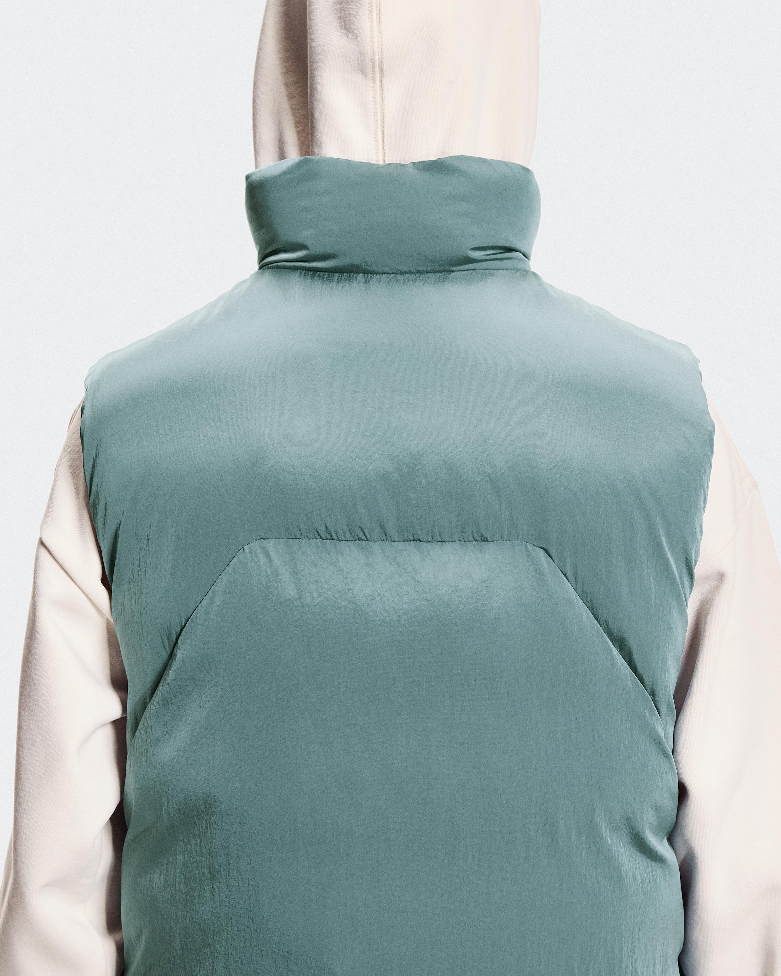Мужской утеплённый жилет All-Day Puffer Vest, сине-зелёный (Tide) — фото 9