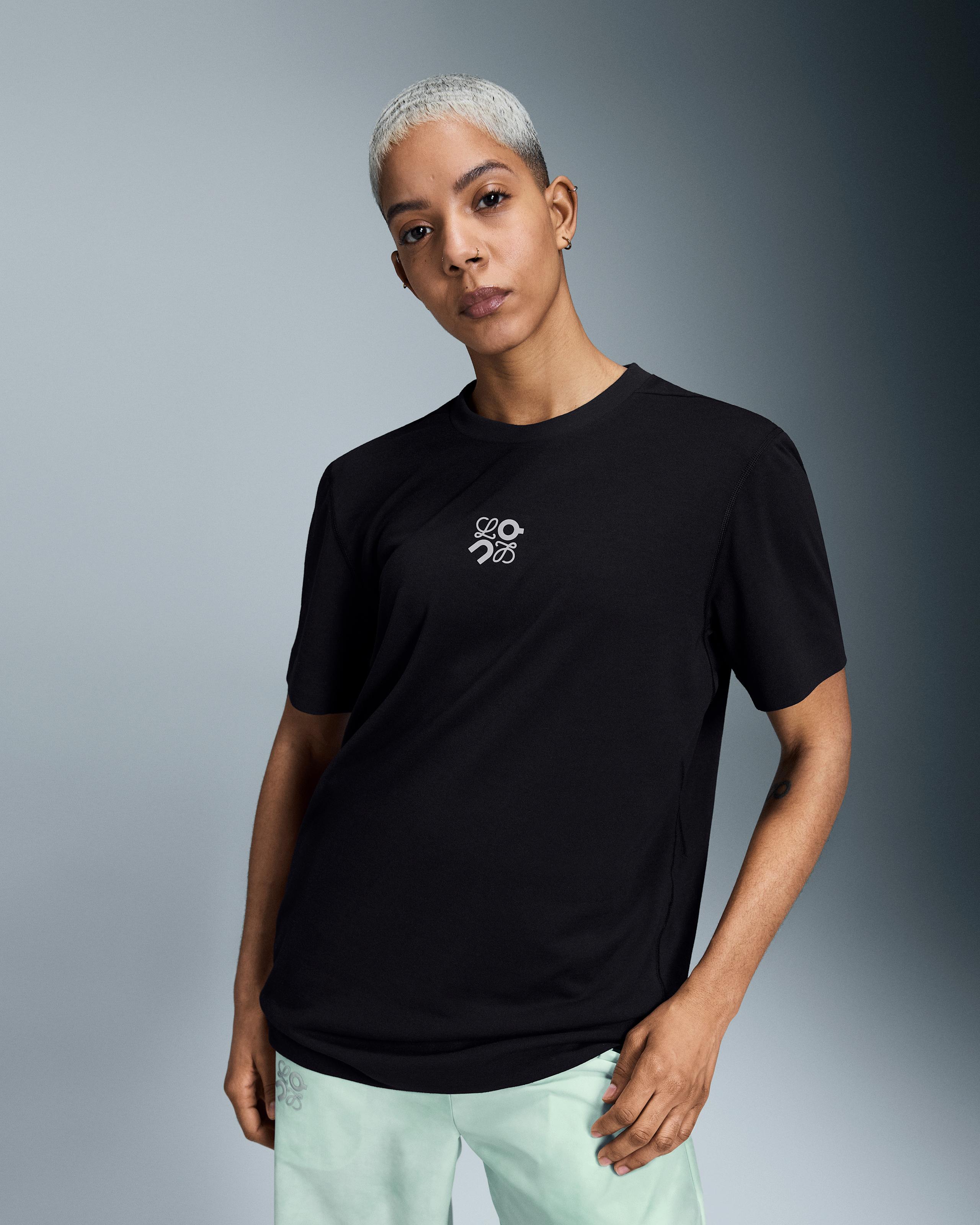 Футболка женская On Active T-Shirt LOEWE, цвет чёрный (Black) — фото 3