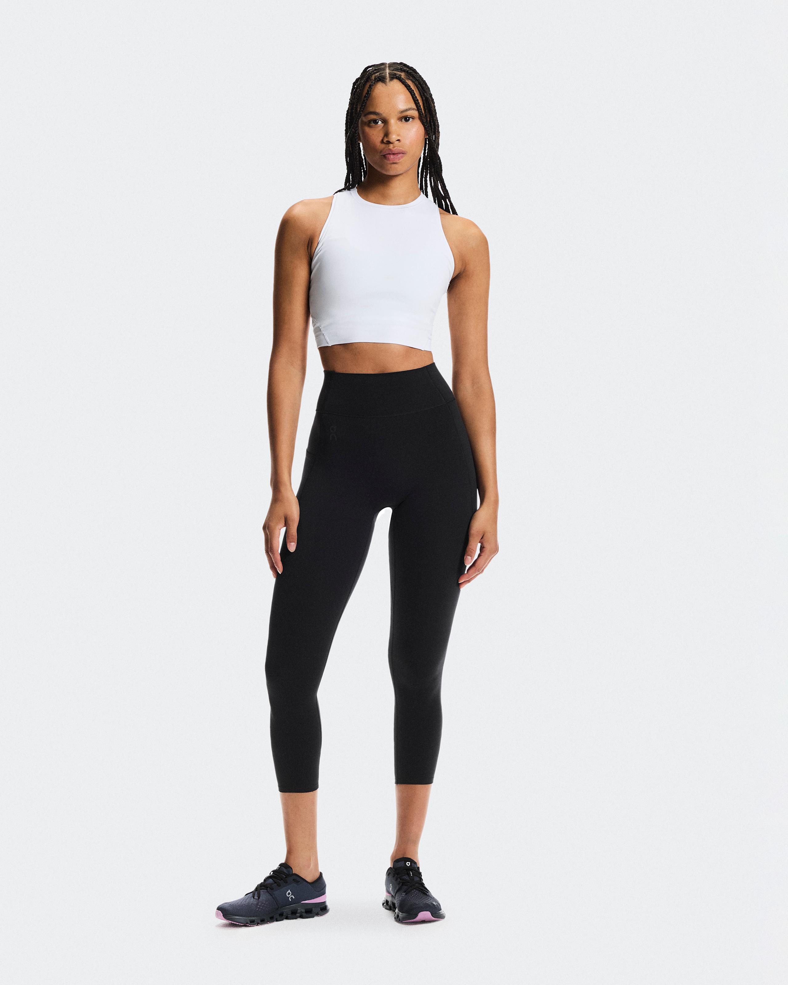 Studio Crop White