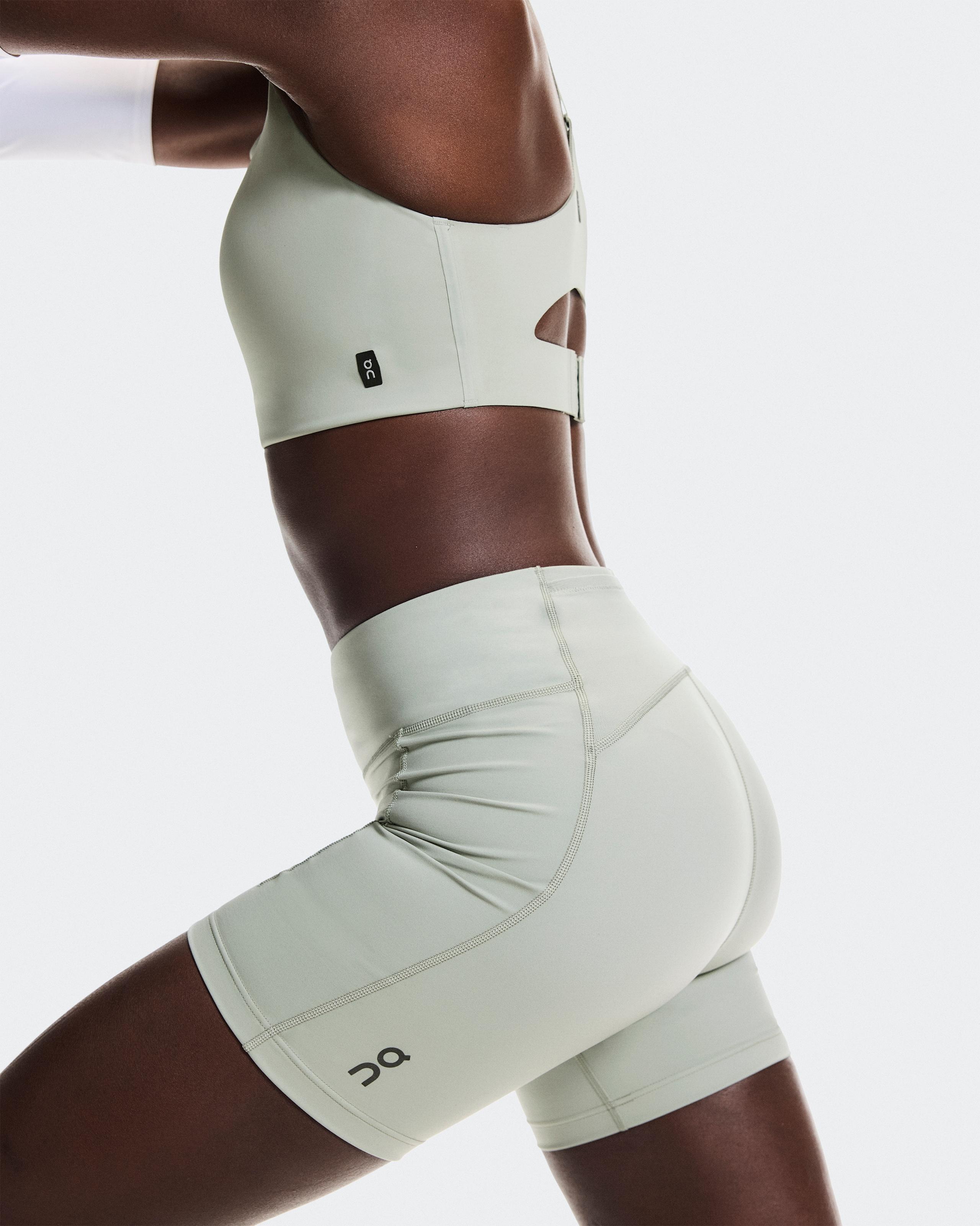 Женские тайтсы On Performance Tights Short, Tin — фото 5