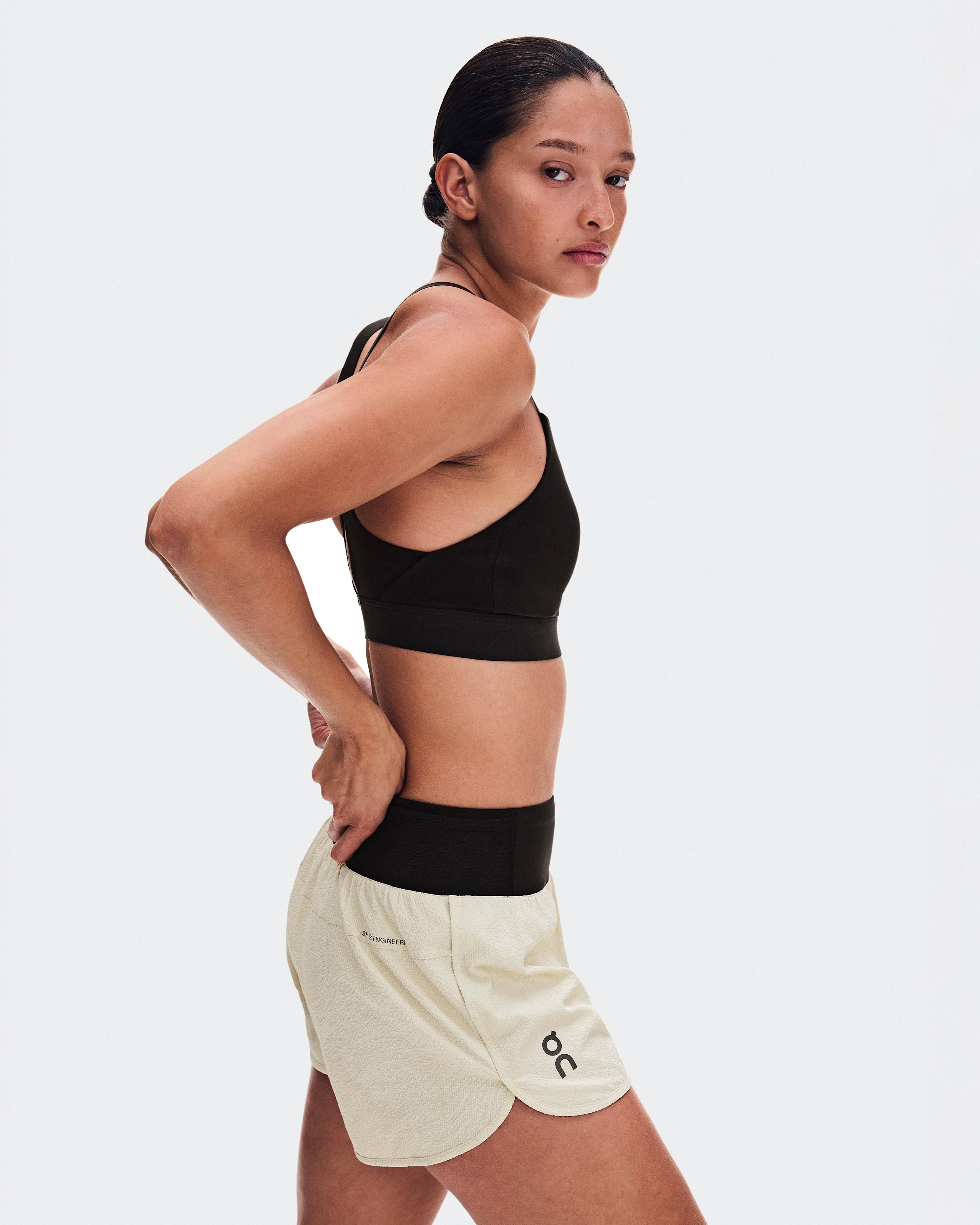 Женские шорты On Performance Volt Shorts Hare — фото 5