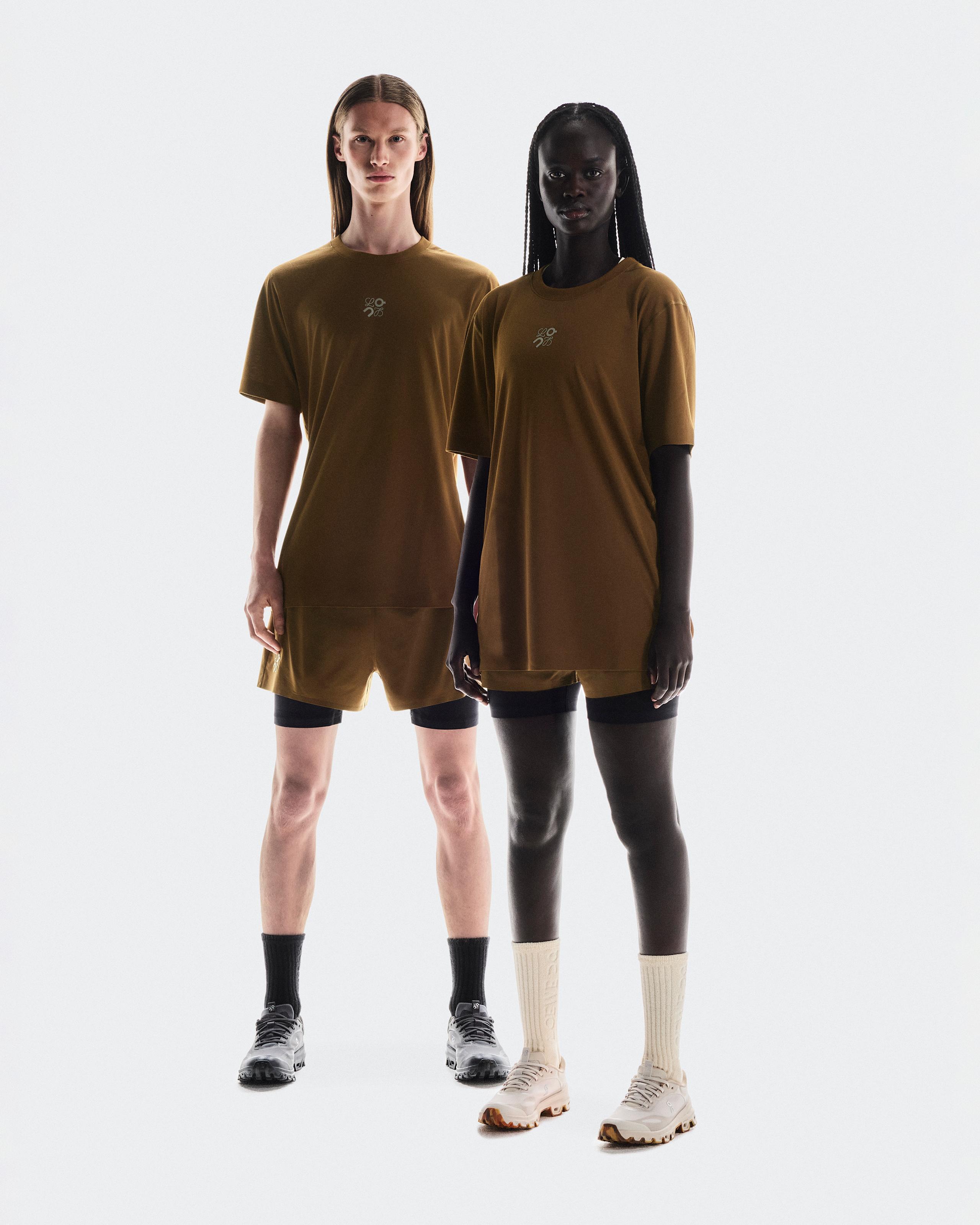 Active T-Shirt LOEWE Toffee