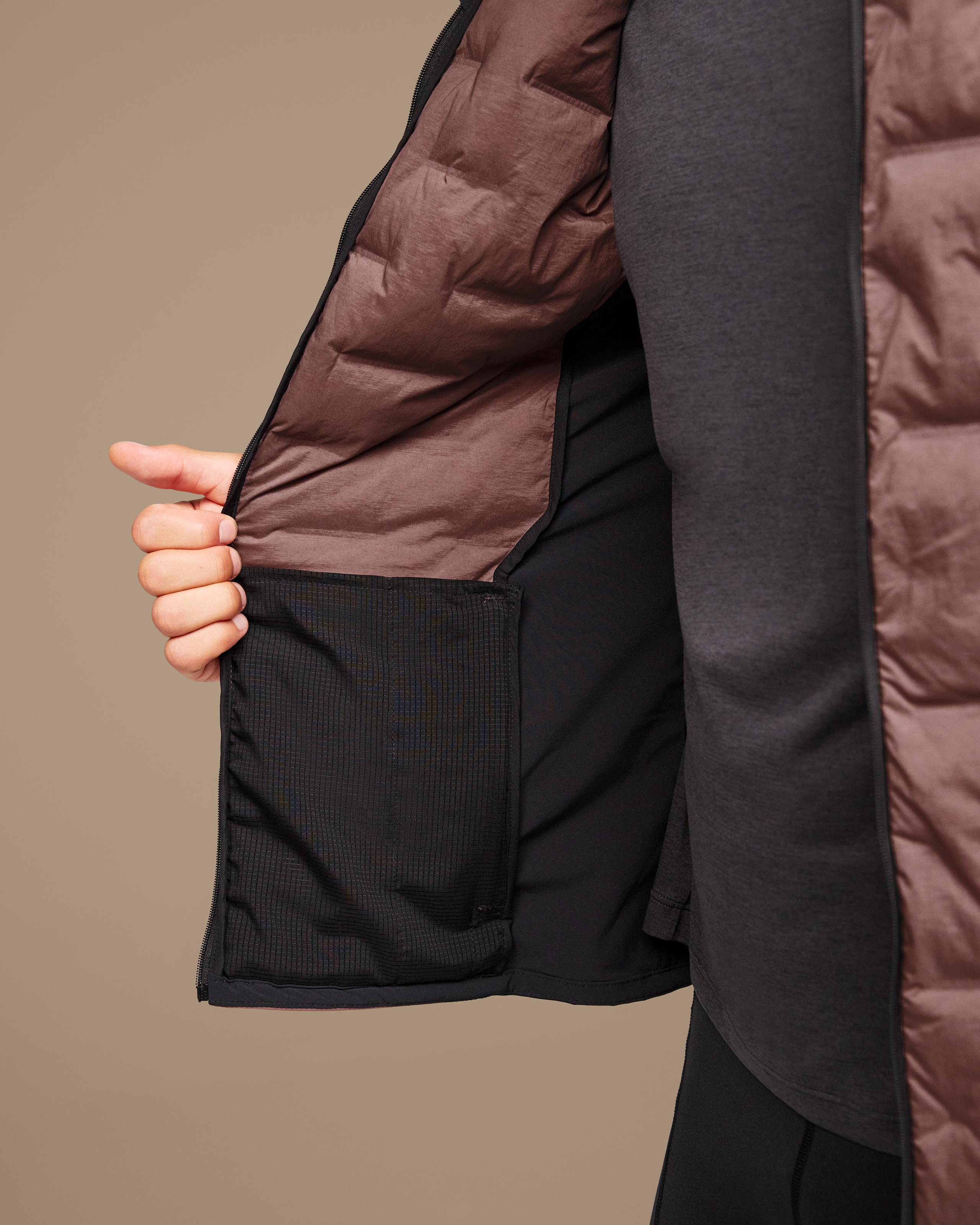 Куртка мужская On Climate Jacket (виноградный/чёрный) — фото 5