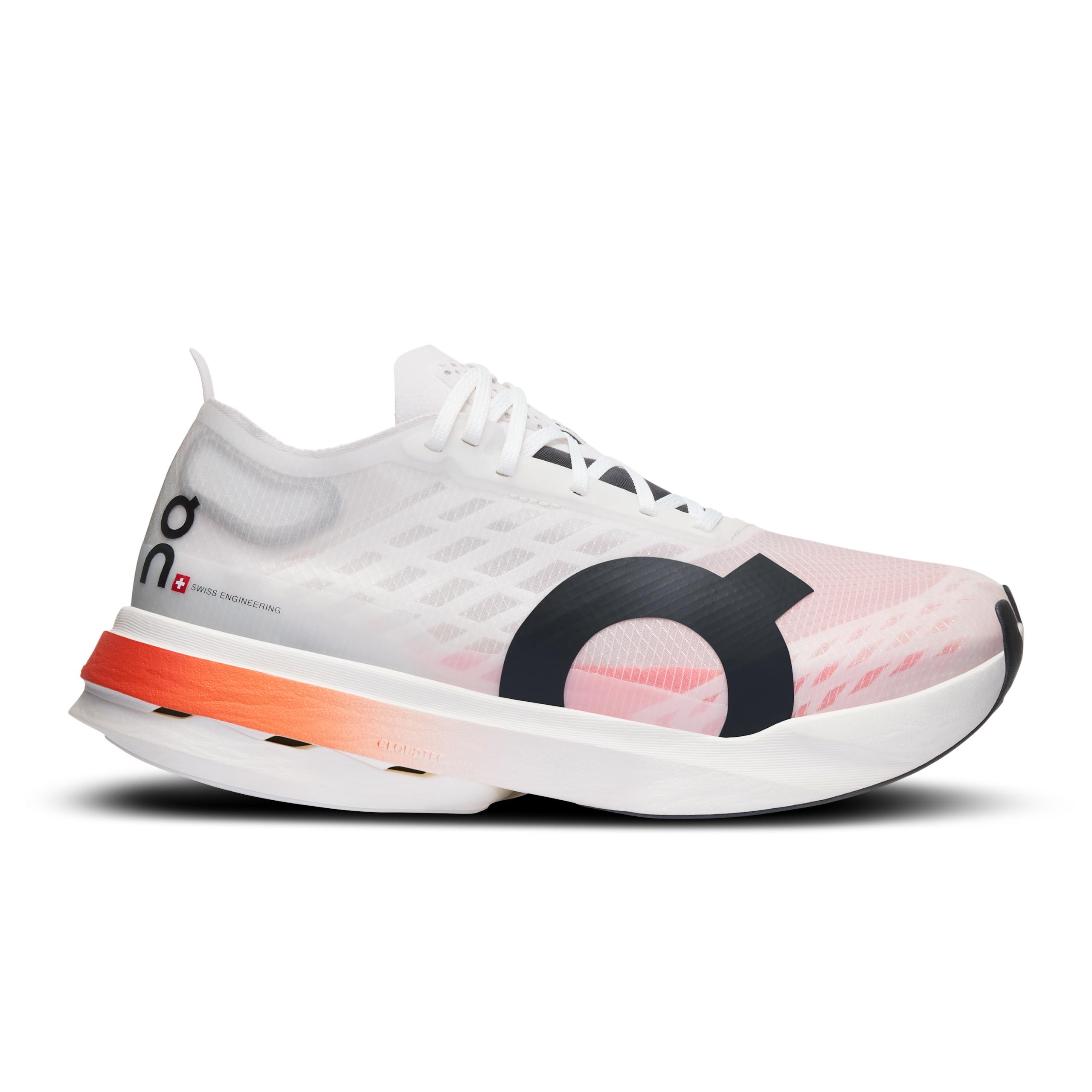 Cloudboom Strike White | Black