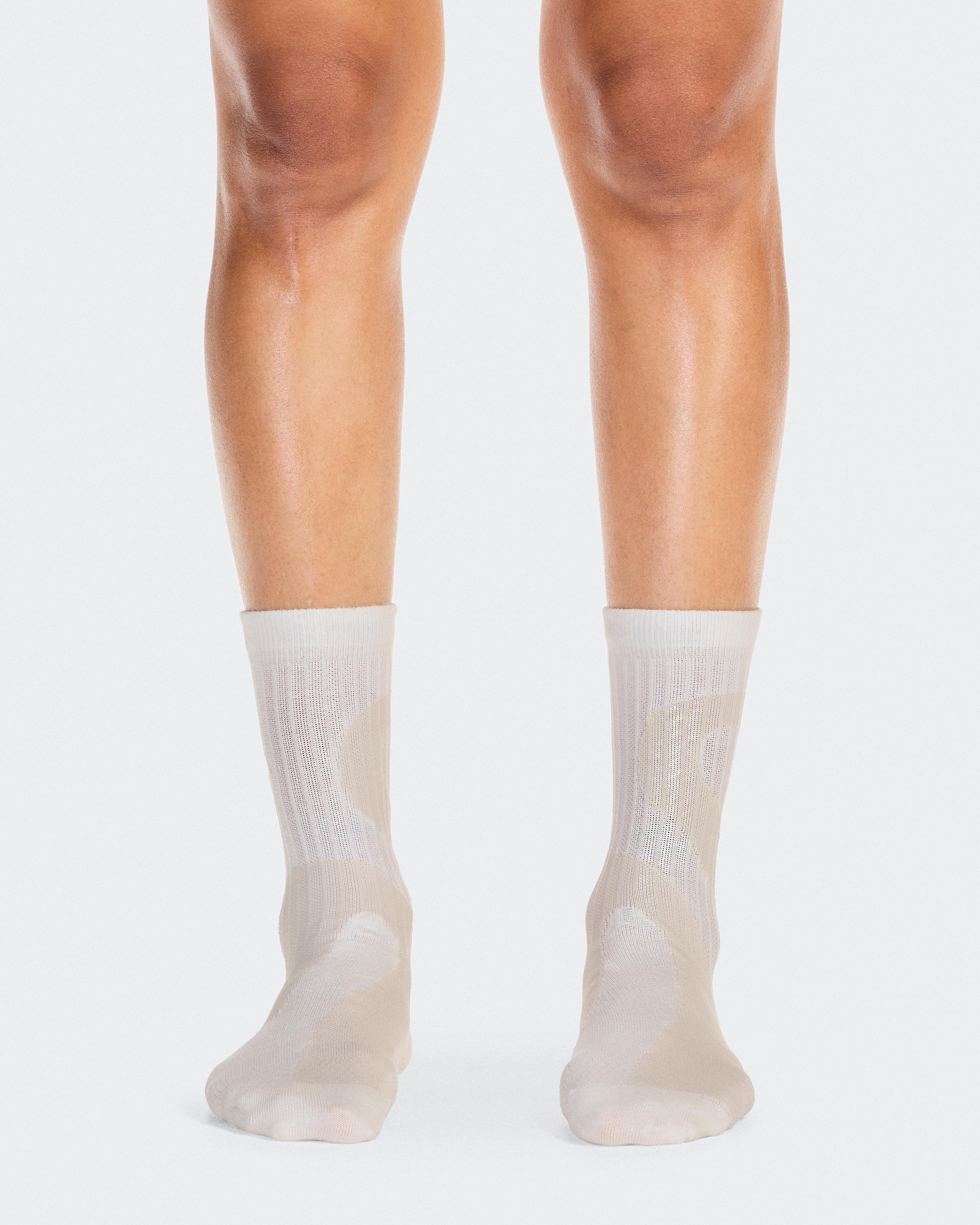 Liquid Logo Sock High 2P Ivory | Tin