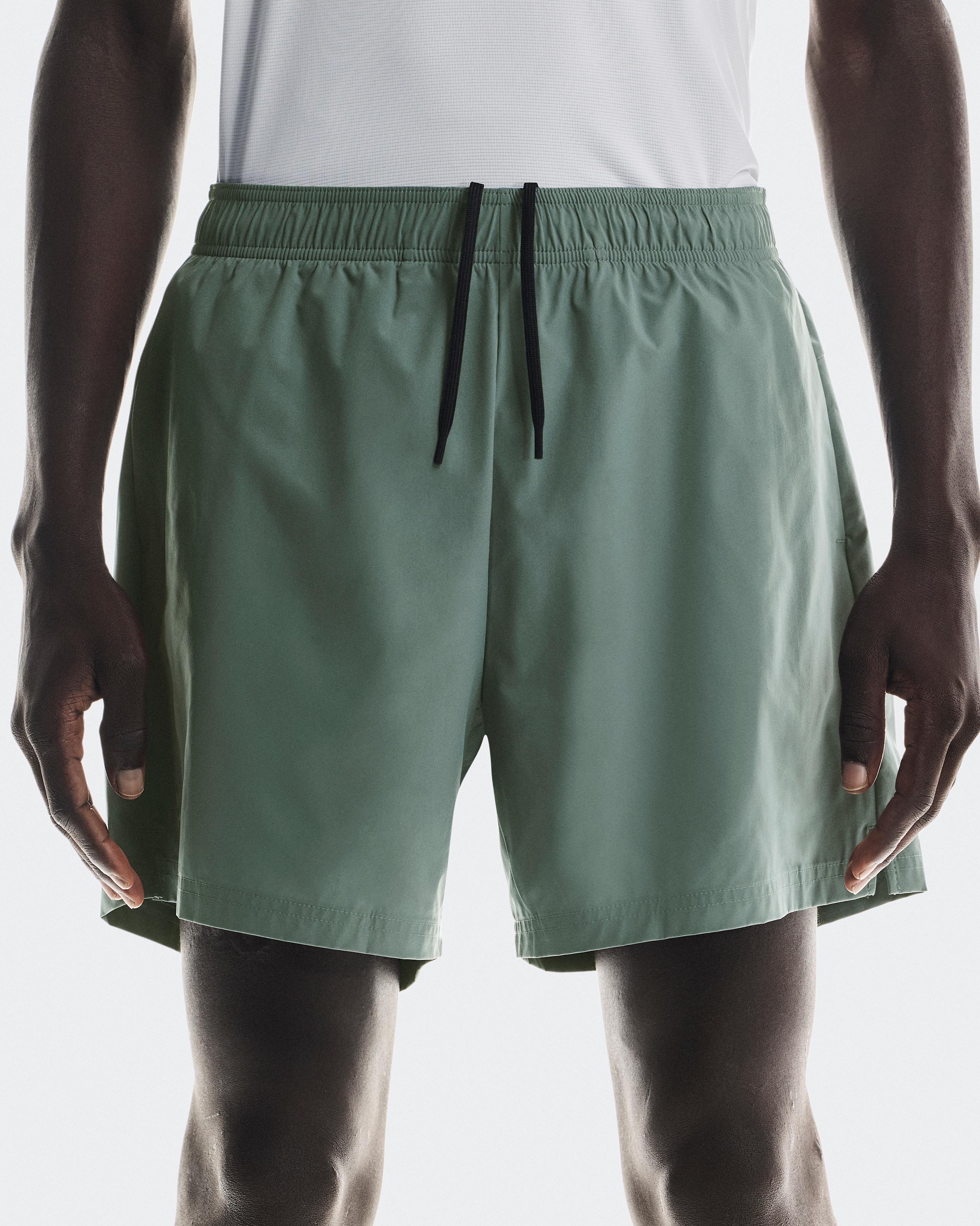 Мужские шорты 5" Core Shorts, оливковый — фото 4